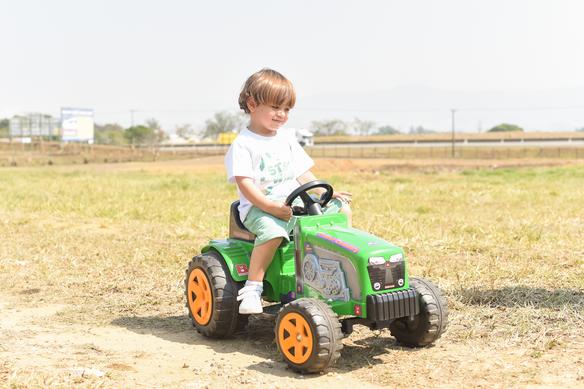 Trator Country Verde Sem Caçamba